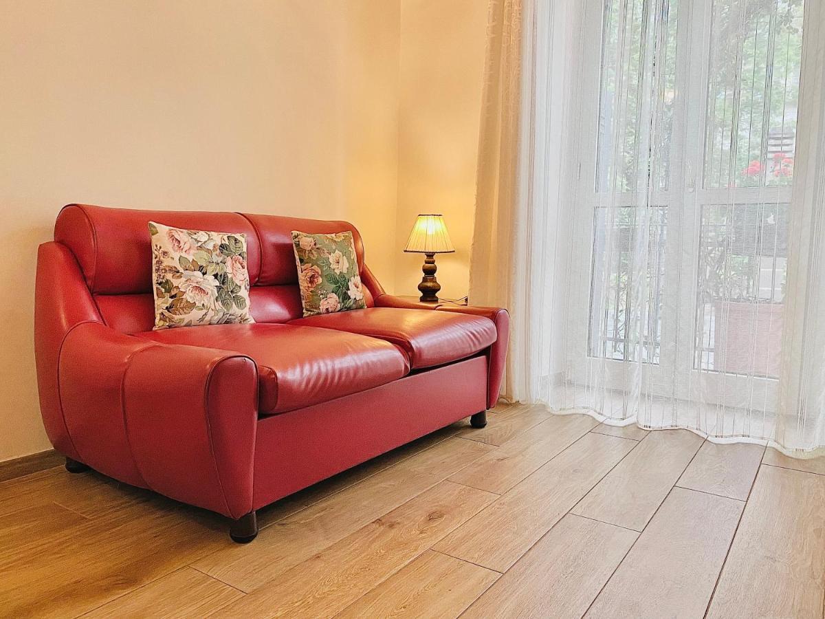 Exquisitely Renovated And Centrally Located Apartment With Free Parking ตูริน ภายนอก รูปภาพ